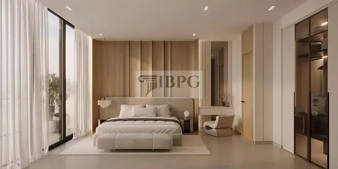 Luxury Dubai Apartment with Pool & Spa Facilities 2