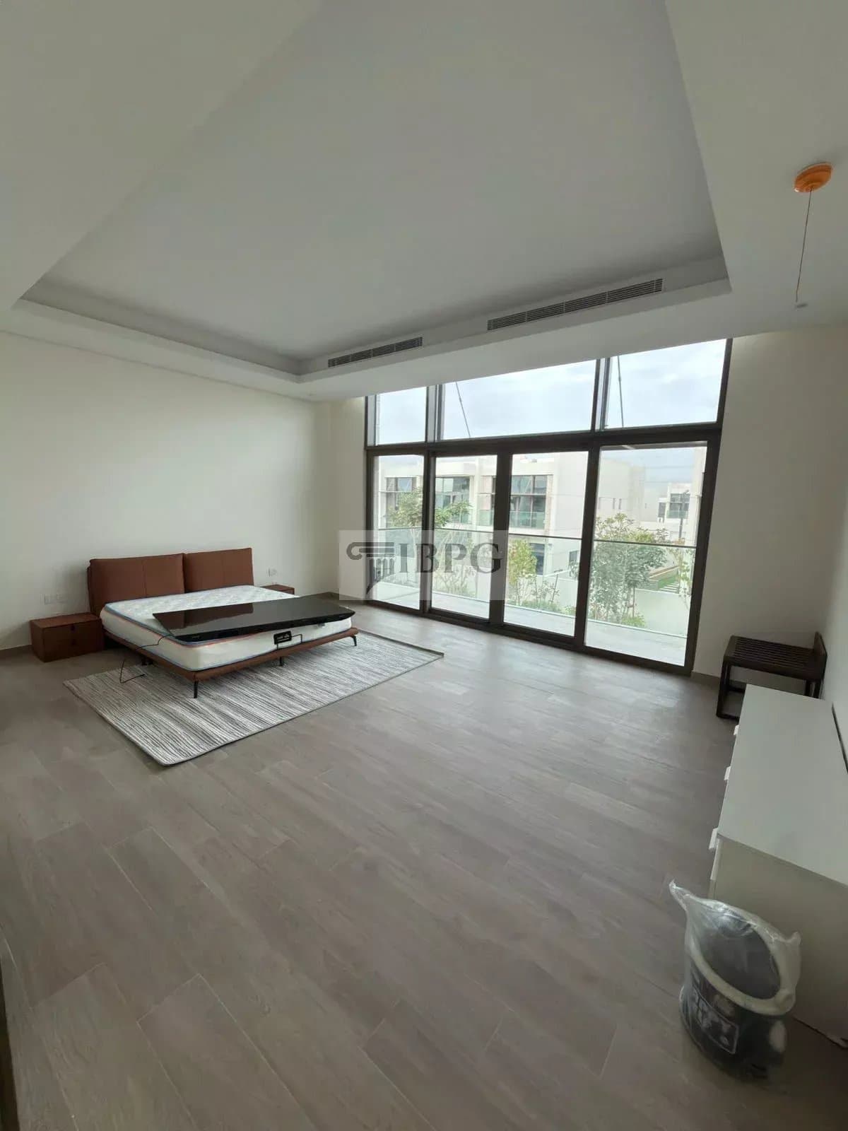 5-Bedroom Villa, MBR District 1, 3