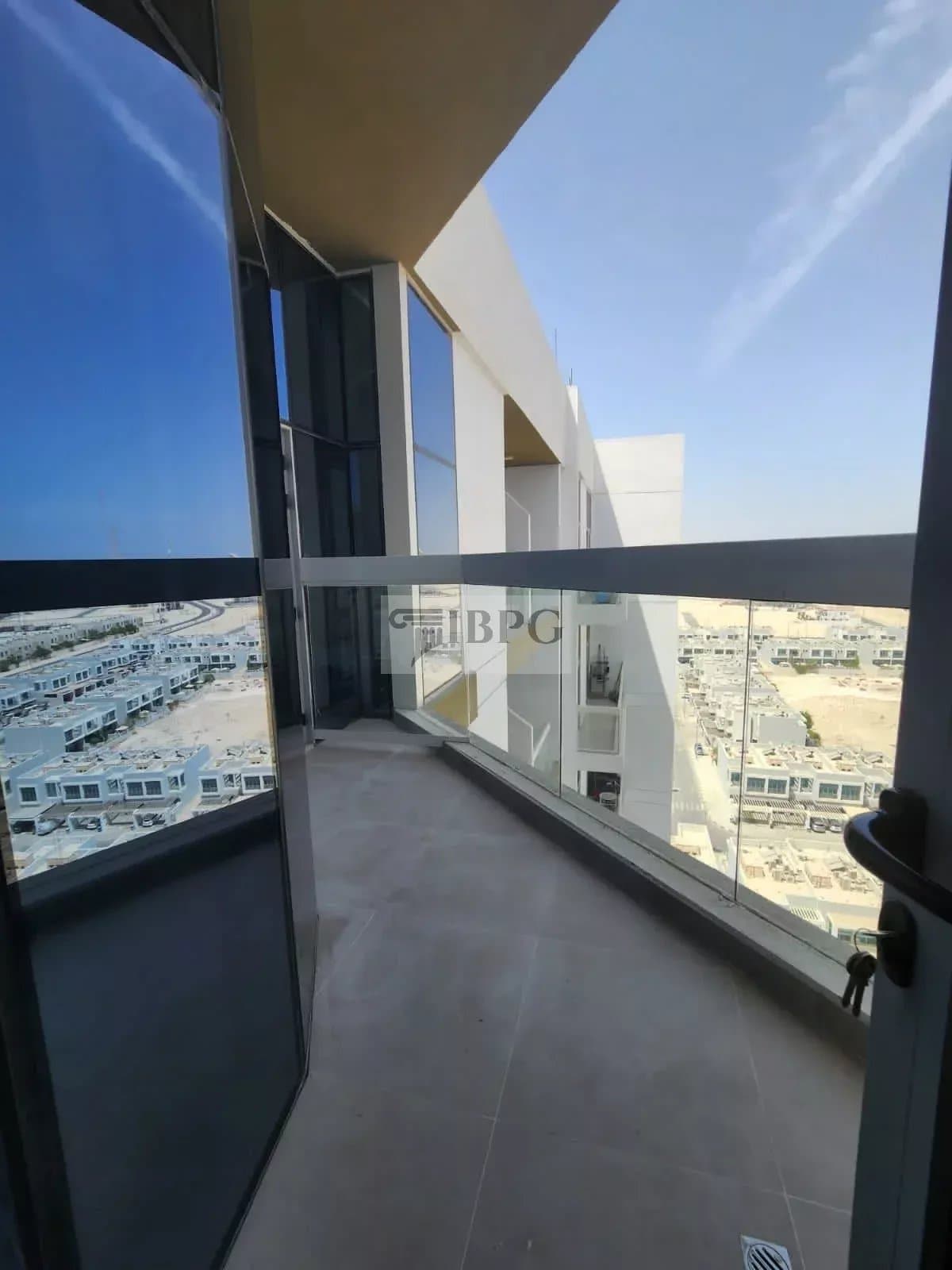 Modern 2-Bedroom Apartment with Premium Amenities in Dubai 2
