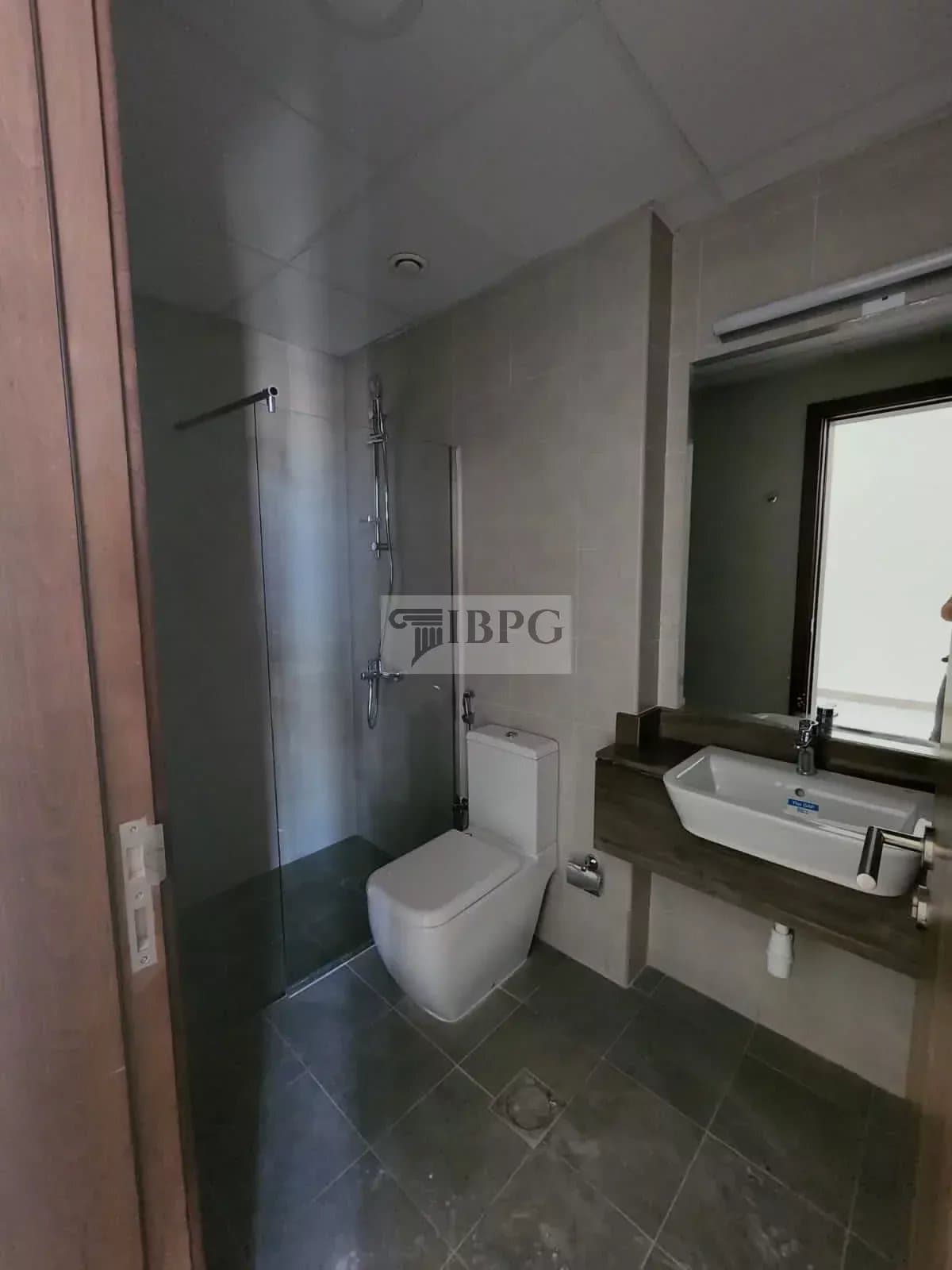 Modern 2-Bedroom Apartment with Premium Amenities in Dubai 3