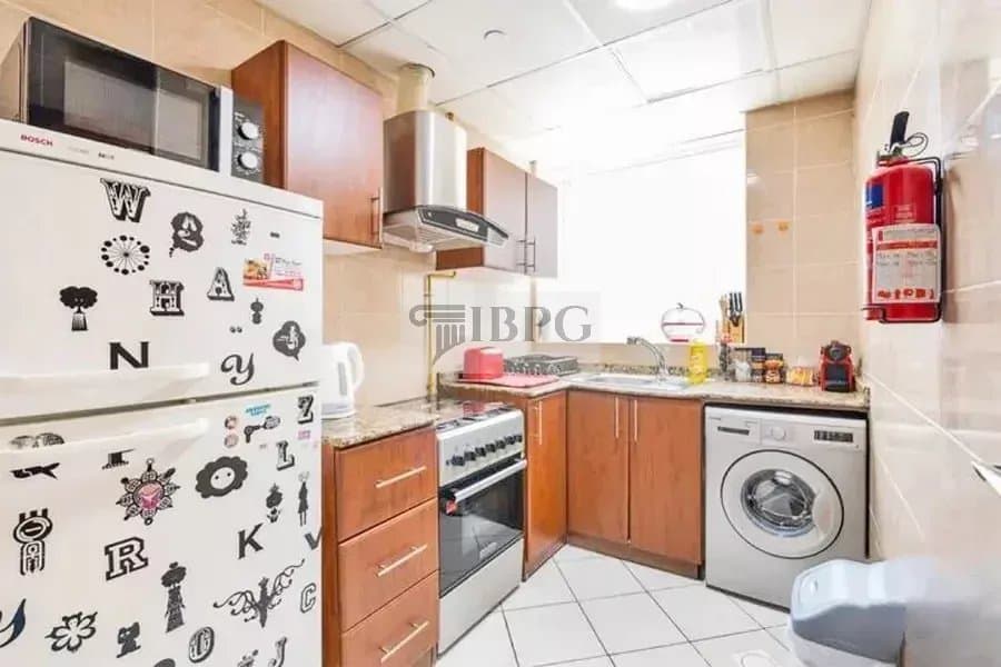 Vacant 1-Bed Apartment | Marina Pinnacle, Dubai Marina | Large Layout 2
