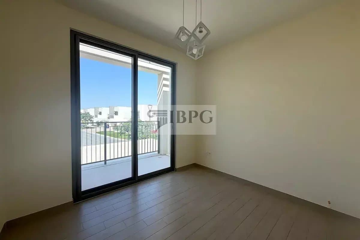 4 bedroom + made single row villa in Golf Links, Emaar South, Dubai 2