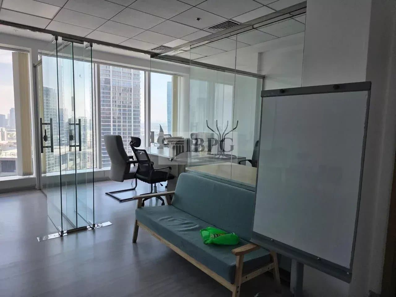 Grade A | Fitted | Near Metro | Upgraded Interior 2